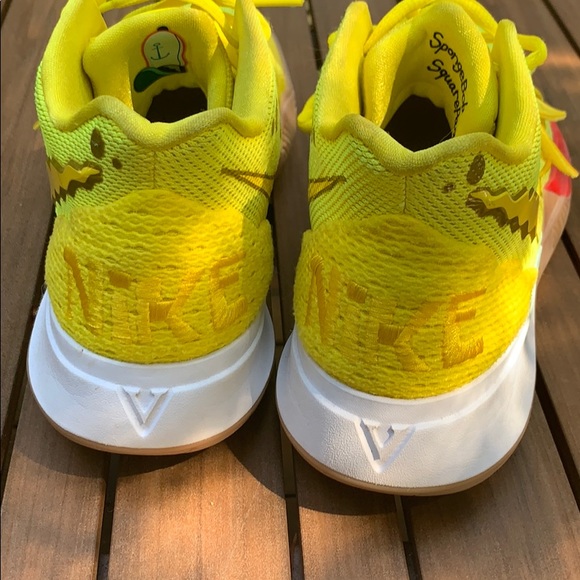 Spongebob Kyrie‘s - Picture 4 of 6
